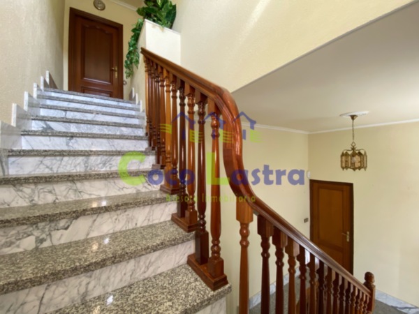Escalera de acceso