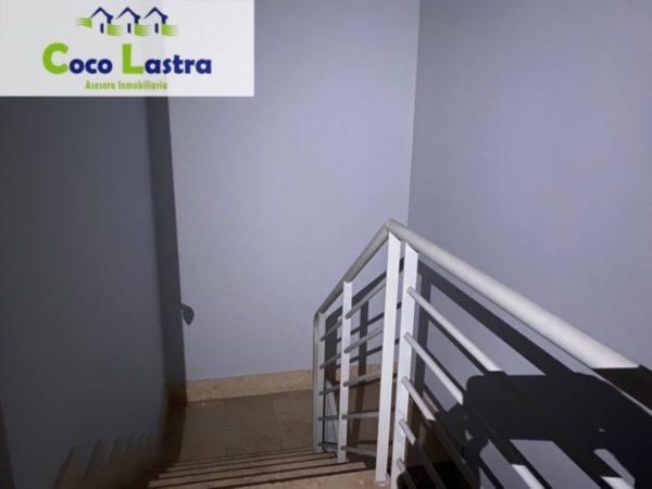 ESCALERA DE ACCESO PLANTA BAJA